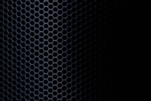 Choosing Commercial Audio Speakers That Work From Lunch Service Through to Late Night